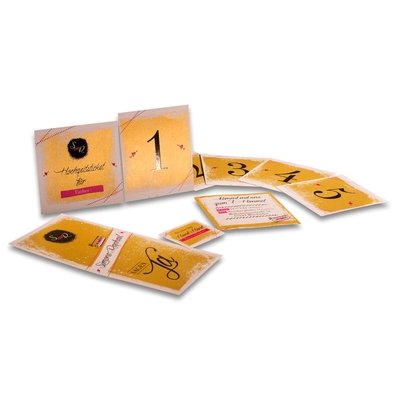 Hochzeitskarten auf Goldpapier
